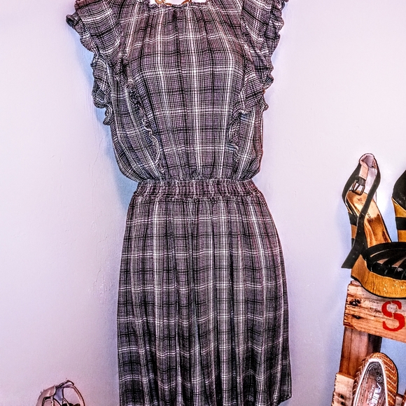 UNIVERSAL THREAD PLAID DRESS - Picture 2 of 10
